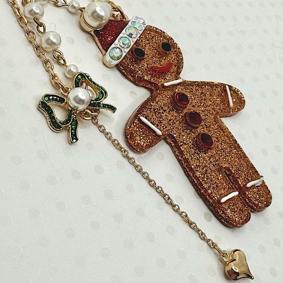 Betsey Johnson ‘Feliz Navidad’ Gingerbread Man Necklace; Barrett Set NWT - Picture 6 of 13